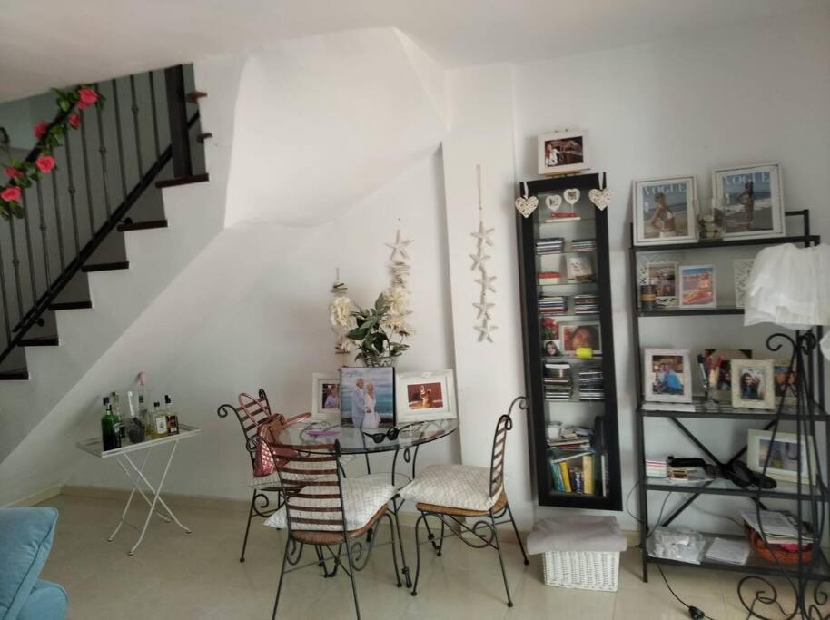 Maison En Duplex & Rooftop 卡亚俄萨尔瓦赫 外观 照片
